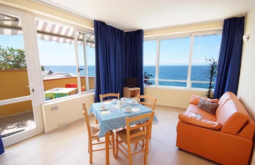 Appartamenti - Villa Mare Pomonte Bagian luar foto