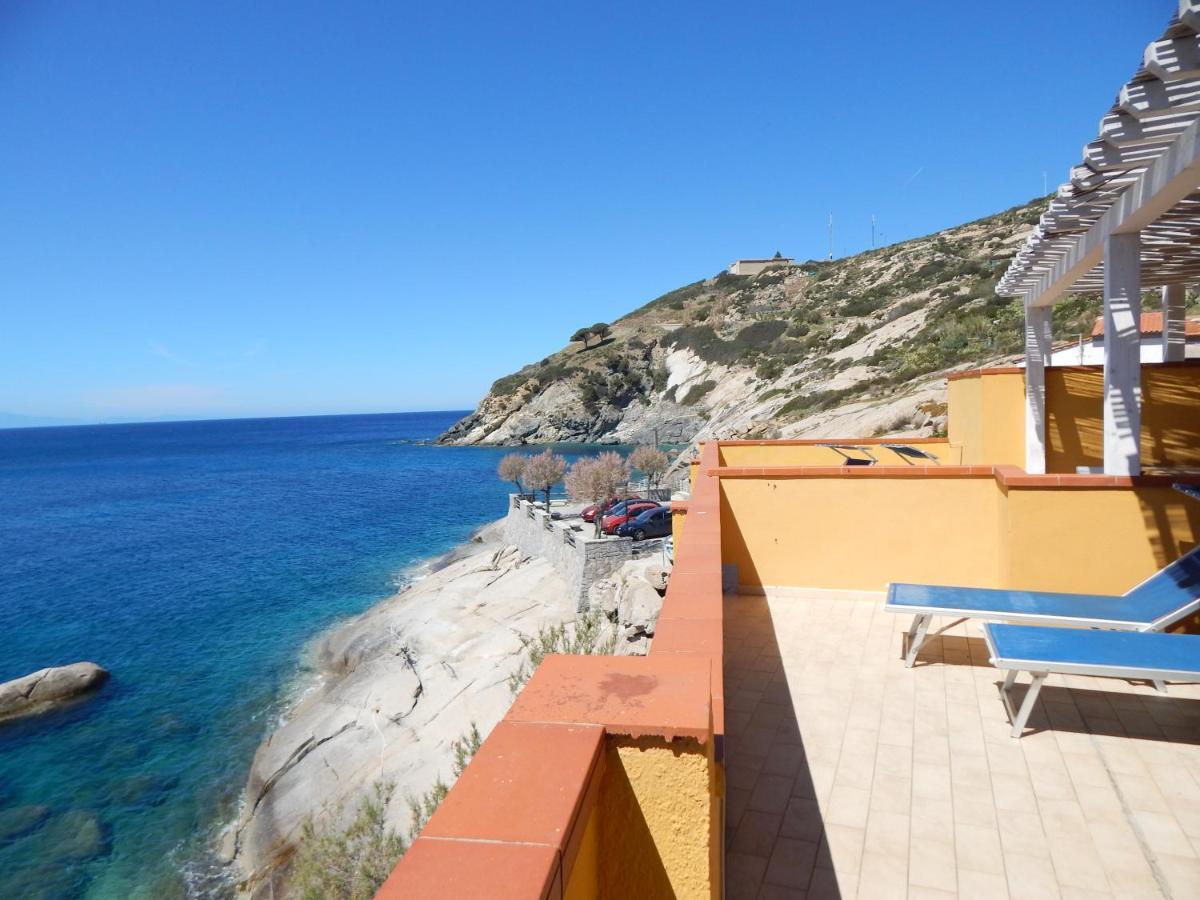 Appartamenti - Villa Mare Pomonte Bagian luar foto