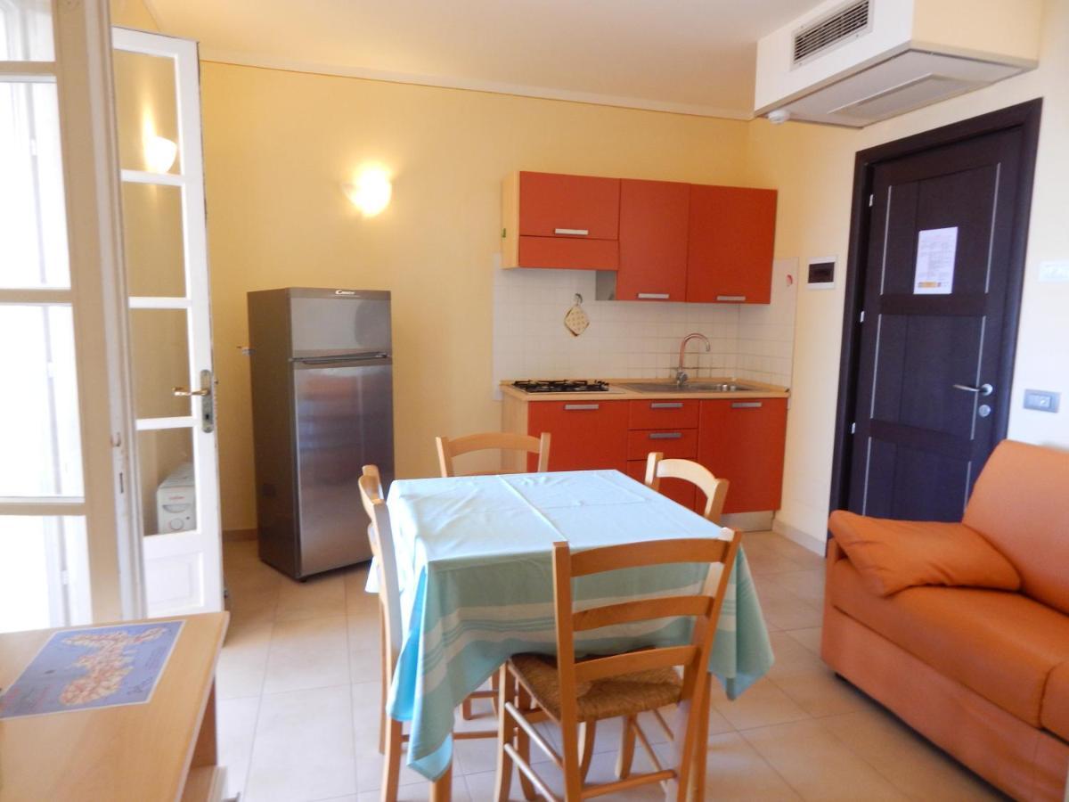 Appartamenti - Villa Mare Pomonte Bagian luar foto