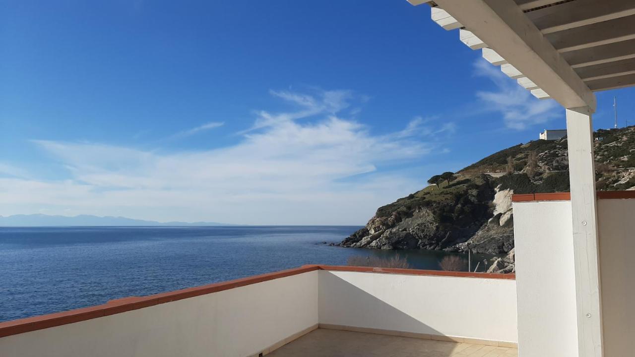 Appartamenti - Villa Mare Pomonte Bagian luar foto