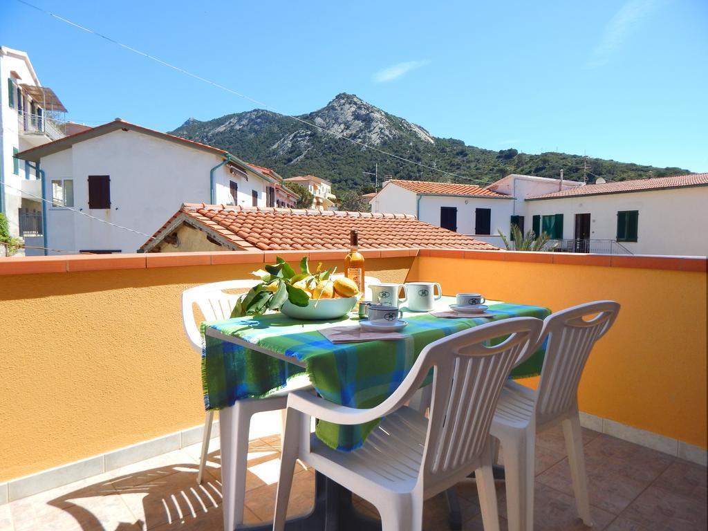 Appartamenti - Villa Mare Pomonte Bagian luar foto